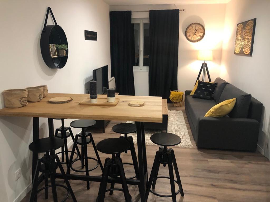 Logement A Brive Proche Centre-Ville Et Campagne - Climatisation, Wifi, Coin Exterieur Et Parking Prives Buitenkant foto